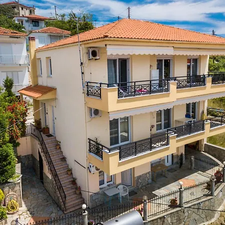 Smaro * Скала-Марион