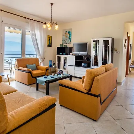 Smaro * Skála Marión