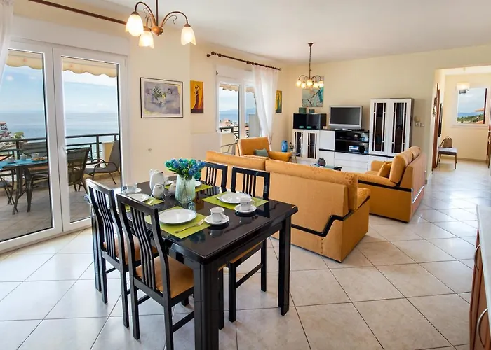 Smaro Skála Marión